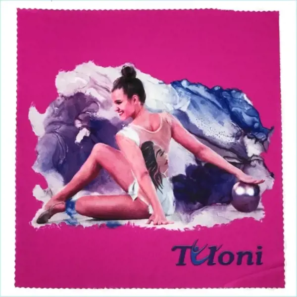 Tuch-Ball-Tuloni-Nastia-by-Maria-Karpiak-MKR-TOW01-FU-100-ezgif.com-resize-0.webp